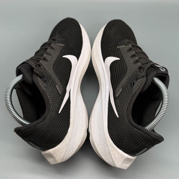 Nike Air Zoom Pegasus 40 Women's 9 Black White Athletic Running Sneakers Low Top - Picture 6 of 10